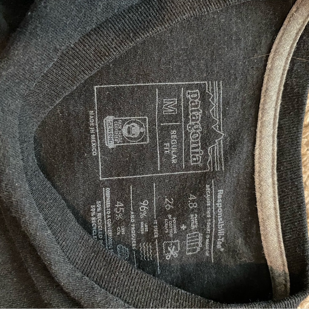 Patagonia T-Shirt - Picture 3 of 3